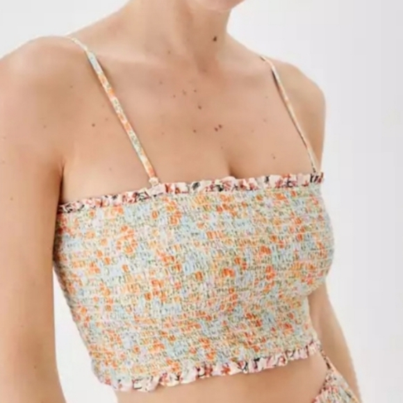 American Eagle Outfitters Reversible Floral Smocked Cottagecore Summer Crop Top - Picture 1 of 10